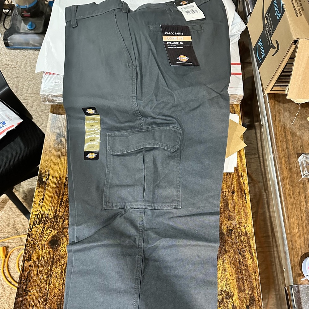 NWT Men’s Dickies pants